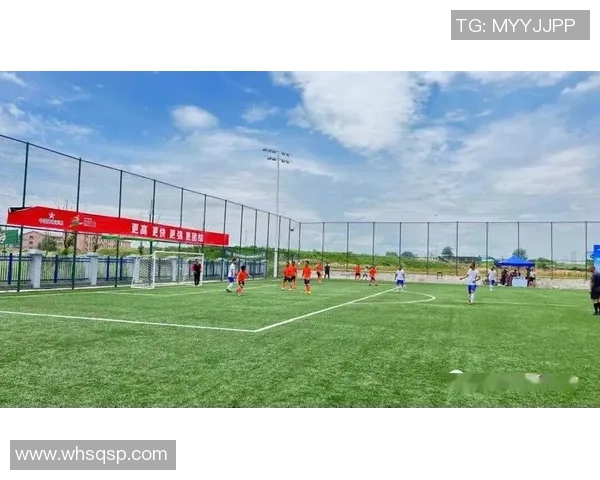 成都足球队在选拔赛中以90分稳居积分榜首位展现强劲实力